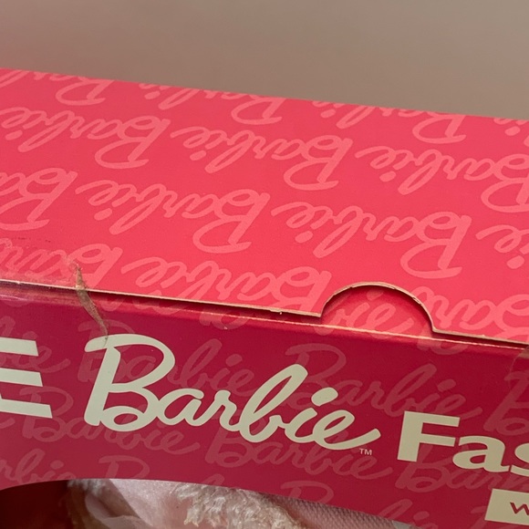 Barbie Girl Kmart Gift with Purchase T Shirt Bracelet Hobo Purse 2009 - Picture 4 of 10